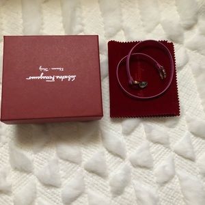 [SOLD] Ferragamo pink leather bracelet